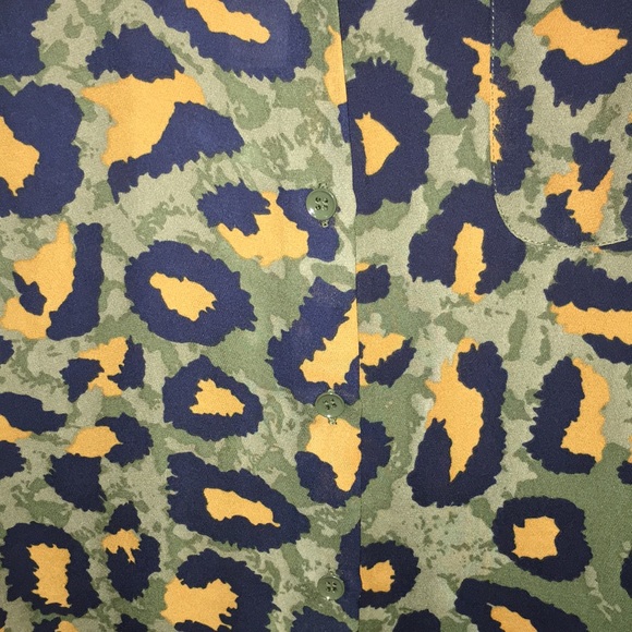 NWT Philosophy Republic animal print blouse Size S - Picture 2 of 9